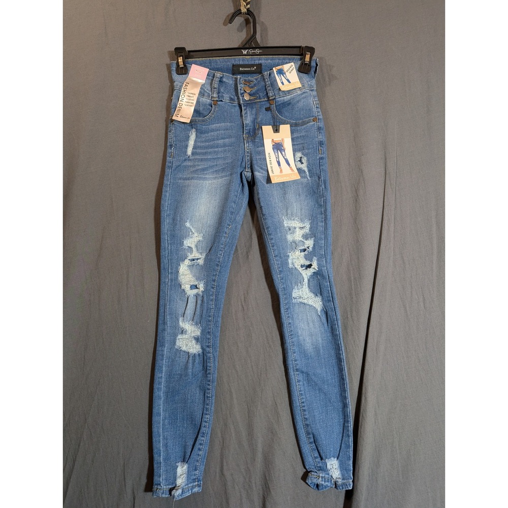 Between‎ Us Women Jeans Blue Distressed Ripped Skinny High Rise Stretch Size 0